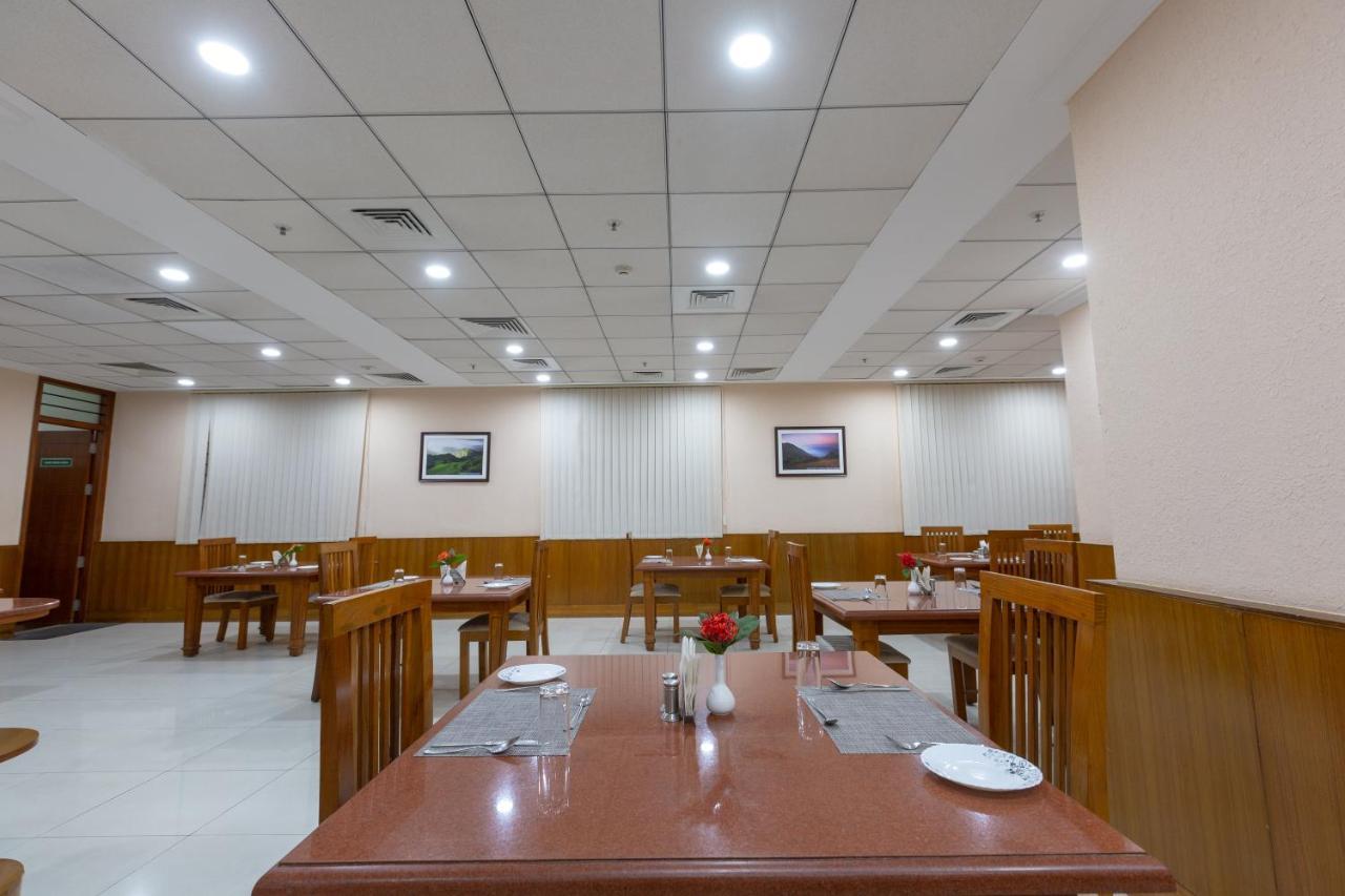 Kstdc Kumarakrupa Hotel Bangalore Ngoại thất bức ảnh